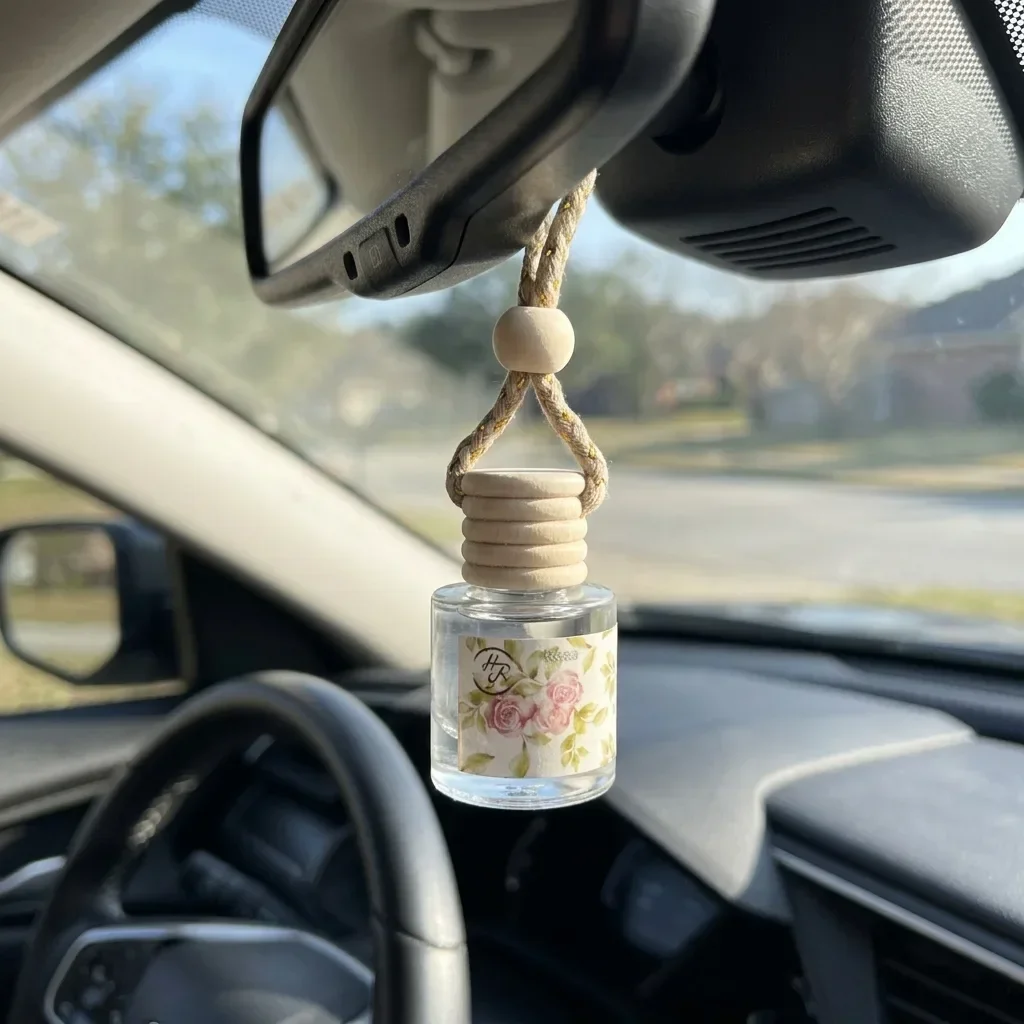 Mini Glass Bottle Hanging Car  - Home Fragrance Options 评论和价格